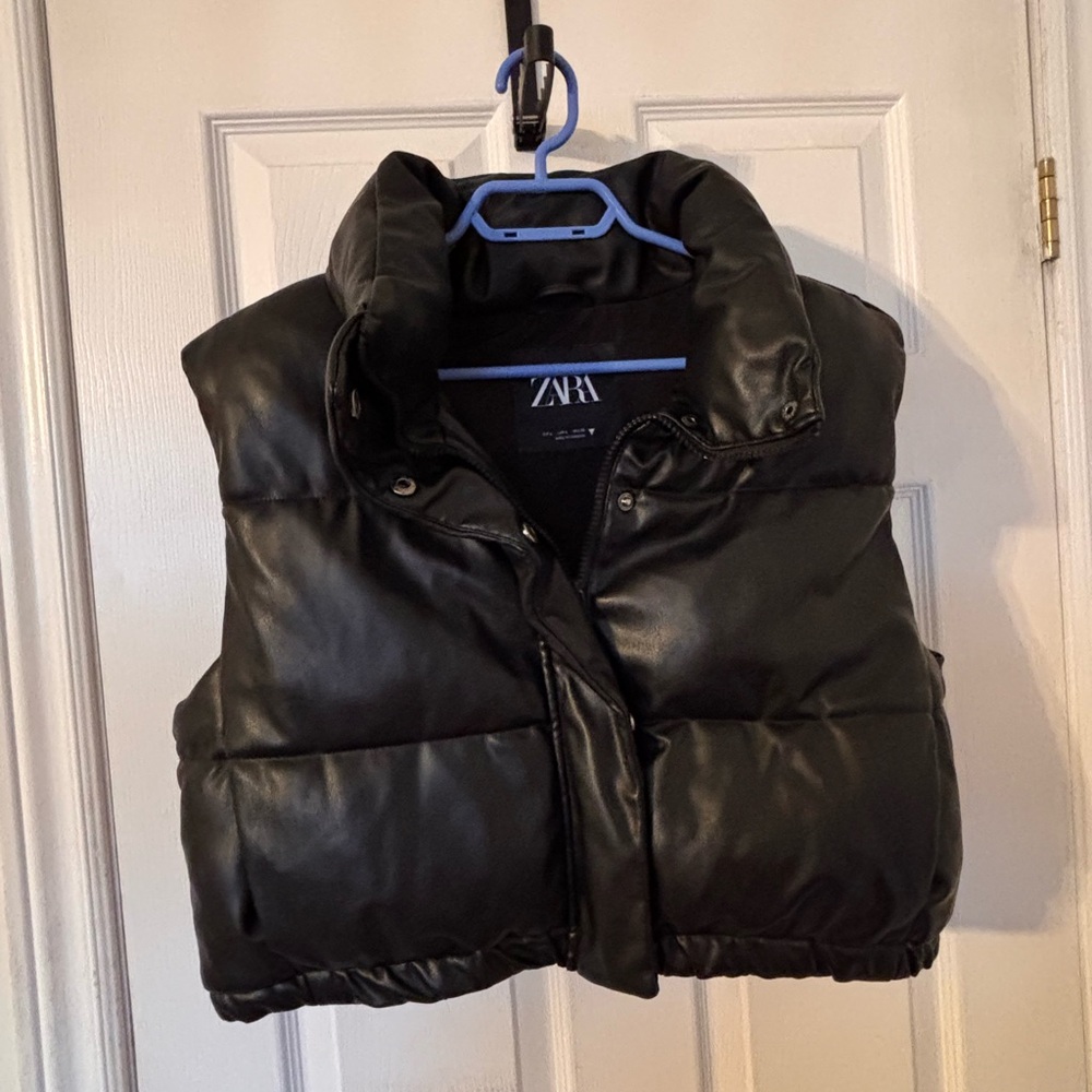 Zara Sleek Black Puffer Vest